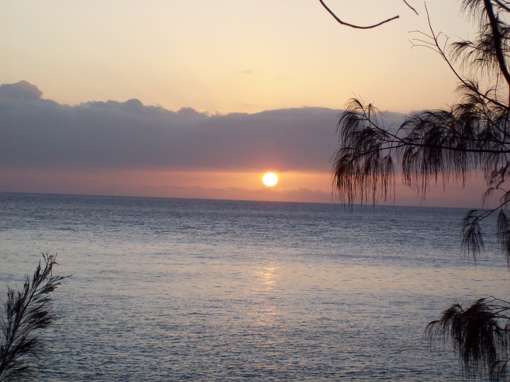 Coucher de soleil, baie de Jinek, Lifou